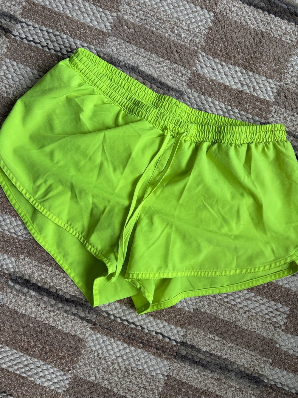 Old Navy Neon Green Womenās Elastic-Waist Shorts